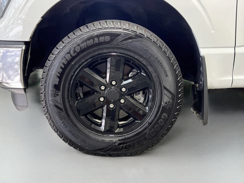 Used 2023 Ford F150 XLT w/ Trailer Tow Package AWD/4WD image 13