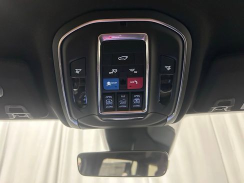 New 2026 Jeep Grand Cherokee L Limited AWD/4WD image 19