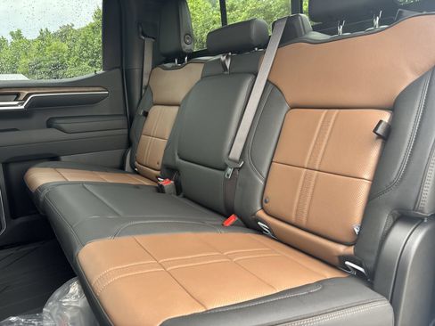 New 2026 Chevrolet Silverado 1500 High Country AWD/4WD image 25