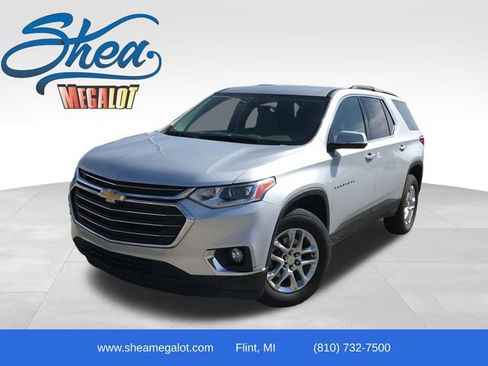 Certified 2021 Chevrolet Traverse LT FWD image 1