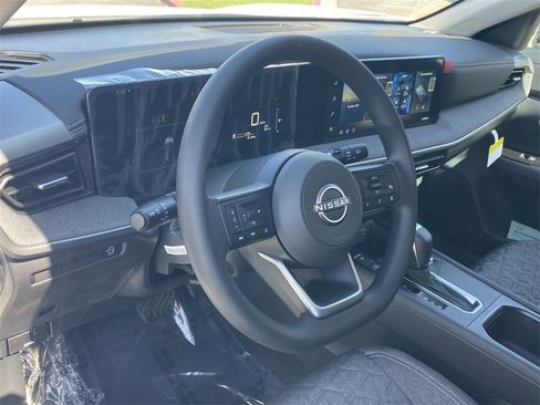 New 2026 Nissan Kicks SV image 13