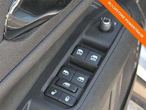 New 2026 Jeep Compass Latitude image 13