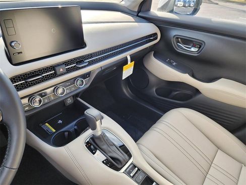 Used 2025 Honda HR-V EX-L image 28