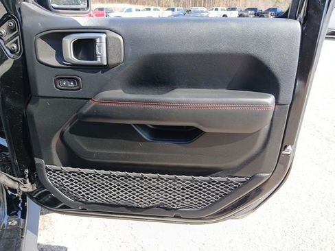 Used 2018 Jeep Wrangler Unlimited Rubicon image 34