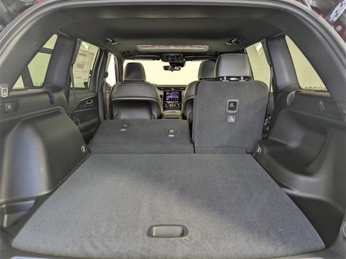 New 2025 Jeep Grand Cherokee Altitude image 29
