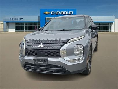 Used 2023 Mitsubishi Outlander SE Black Edition