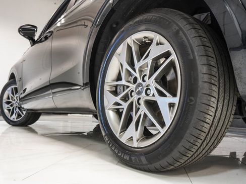 Used 2025 Genesis GV70 2.5T AWD/4WD image 35