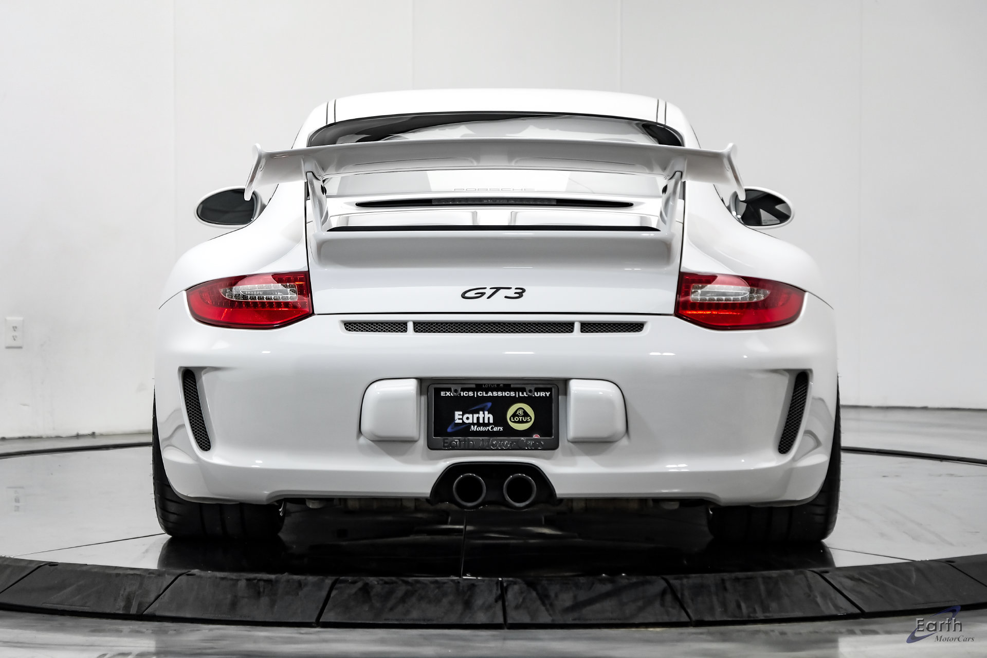 Used 2010 Porsche 911 GT3 RWD image 15