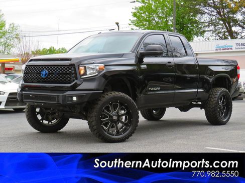 Used 2015 Toyota Tundra SR5 w/ SR5 Upgrade Package image 1