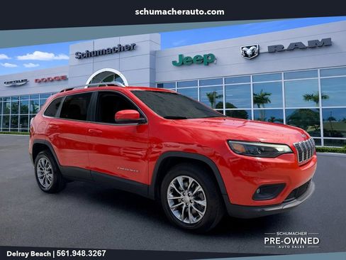 Used 2021 Jeep Cherokee Latitude Plus FWD image 1