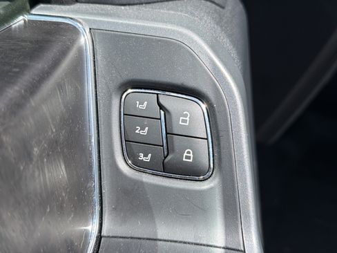 Used 2023 Ford F150 Lightning Lariat AWD/4WD image 23