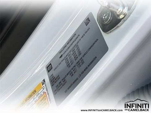 Used 2023 GMC Yukon SLT w/ SLT Premium Package image 31