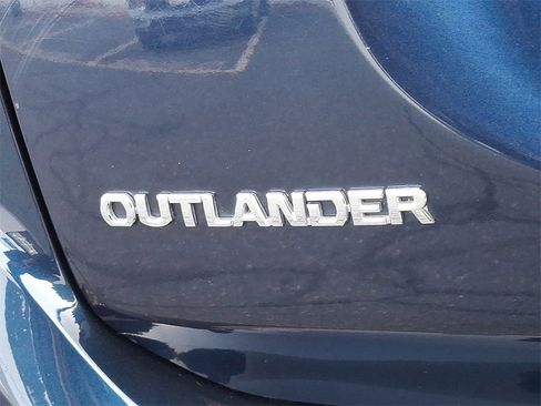 Used 2020 Mitsubishi Outlander SEL image 32