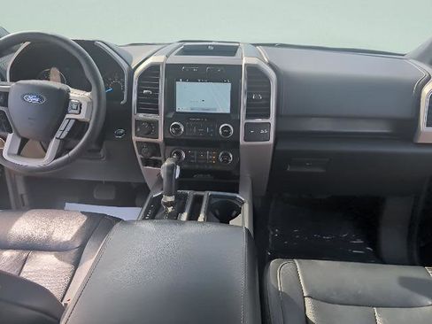 Certified 2019 Ford F150 Lariat w/ Equipment Group 502A Luxury image 21