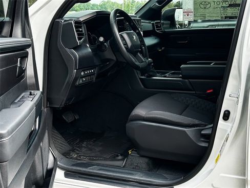 New 2026 Toyota Tundra SR image 10