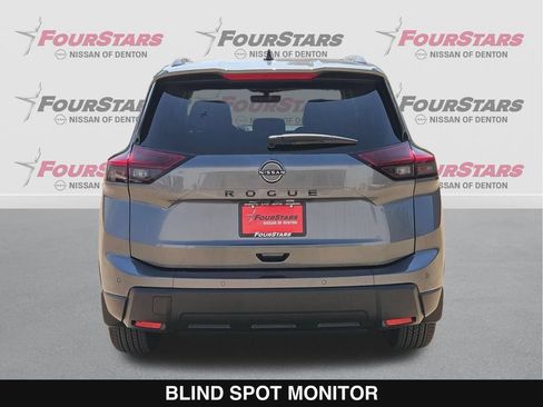 New 2026 Nissan Rogue Dark Armor FWD image 5