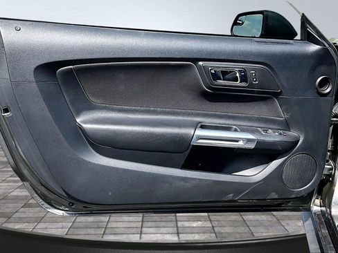 Used 2015 Ford Mustang GT RWD image 23