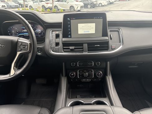 Used 2023 Chevrolet Suburban Z71 w/ Luxury Package AWD/4WD image 29