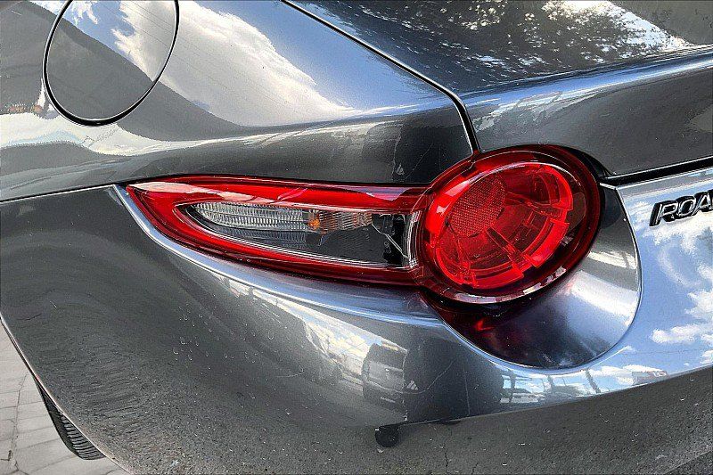 Used 2017 MAZDA MX-5 Miata RF Grand Touring RWD image 22