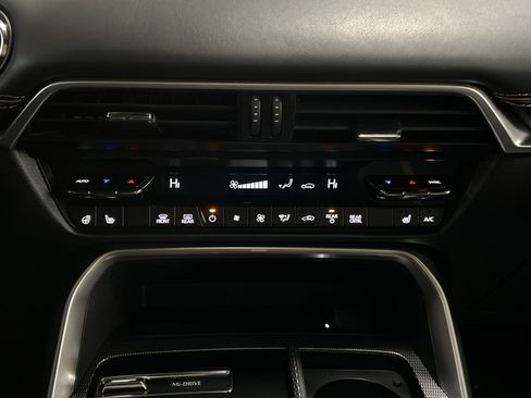 Used 2024 MAZDA CX-90 3.3 Turbo S w/ Premium Package image 21