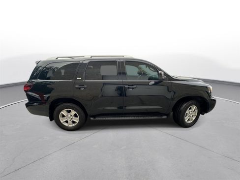 Used 2019 Toyota Sequoia SR5 w/ Premium Package RWD image 5