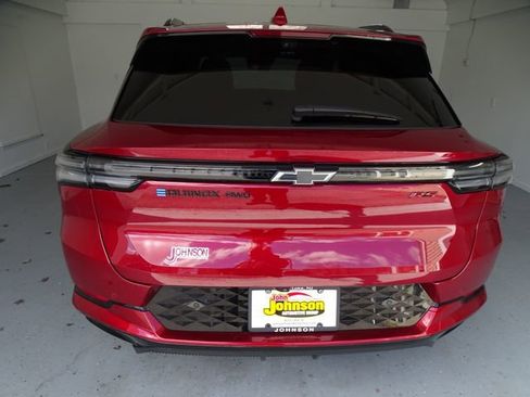 Used 2025 Chevrolet Equinox EV RS w/ Convenience Package II image 18