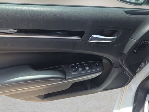 Used 2021 Chrysler 300 S image 17