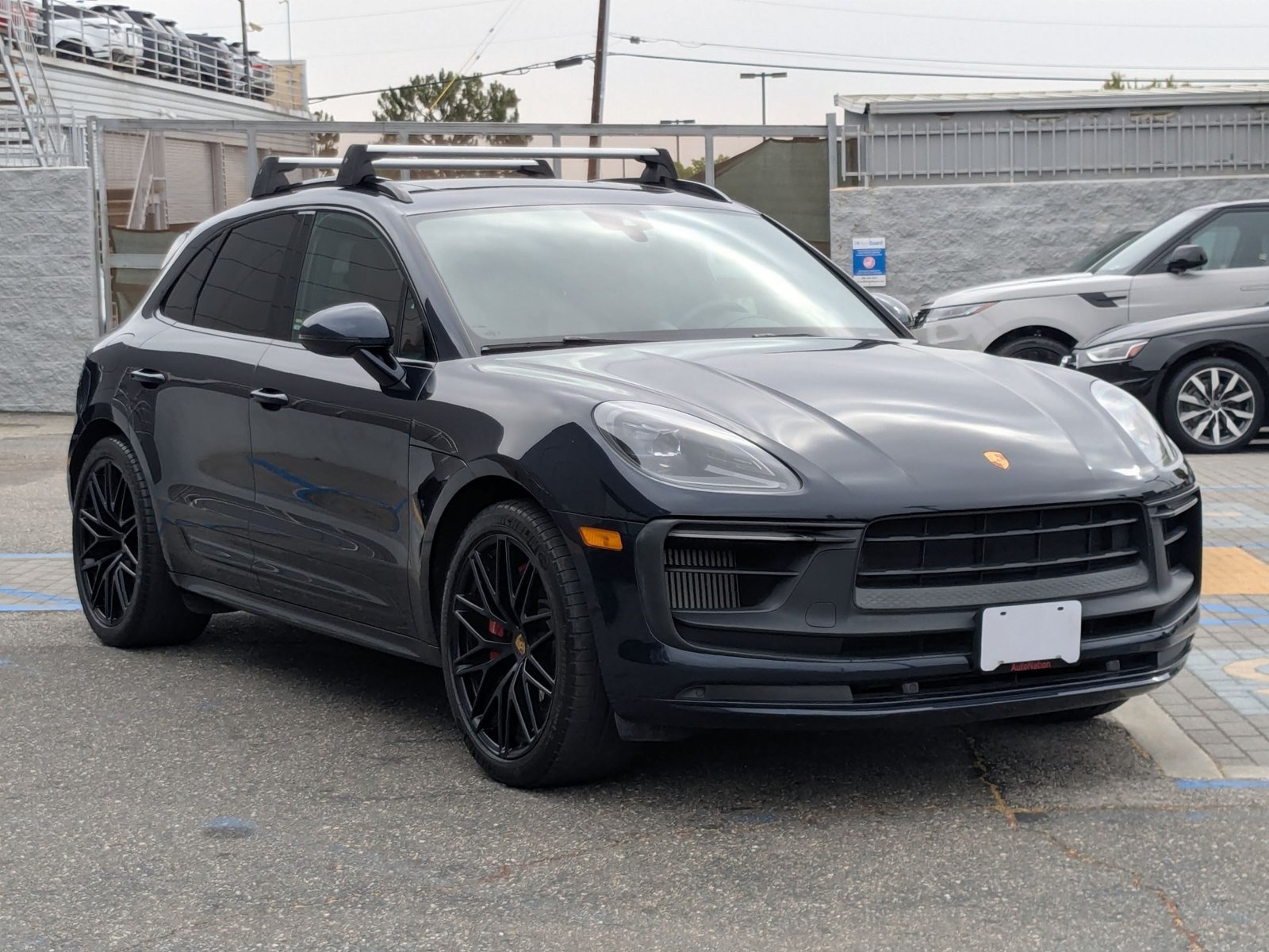 Used 2022 Porsche Macan GTS AWD/4WD image 3