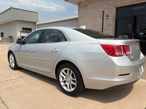 Used 2015 Chevrolet Malibu LT w/ Power Convenience Package FWD image 10