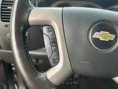 Used 2012 Chevrolet Silverado 2500 LT w/ Interior Plus Package AWD/4WD image 11
