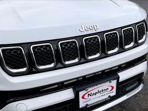 Used 2023 Jeep Compass Limited AWD/4WD image 27