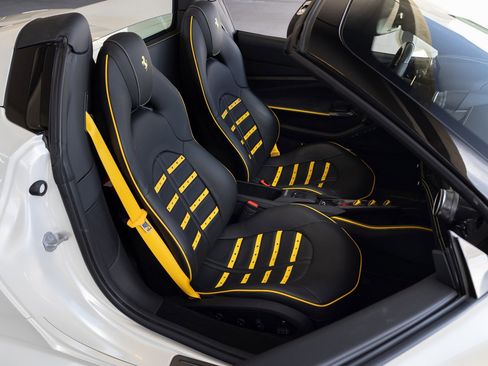 Used 2023 Ferrari F8 Tributo RWD image 58