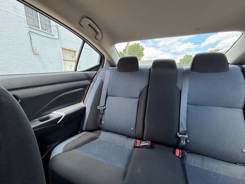 Used 2025 Nissan Versa SV FWD image 37