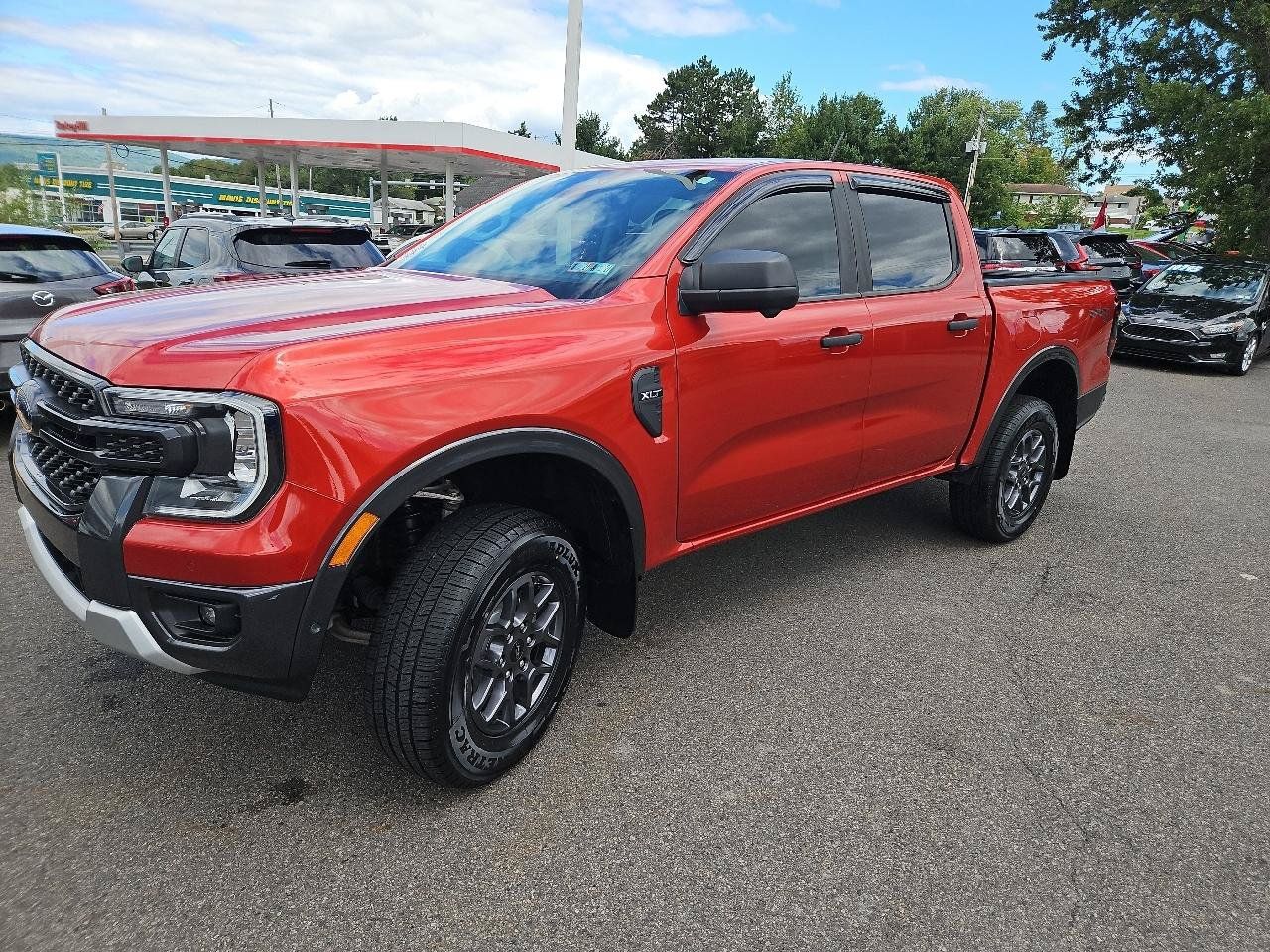 Used 2024 Ford Ranger XLT w/ Technology Package AWD/4WD image 8