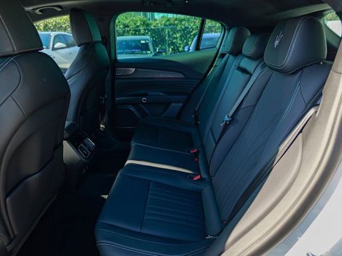 New 2025 Maserati Grecale Modena image 26