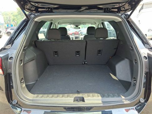 Used 2023 Chevrolet Equinox LS AWD/4WD image 28