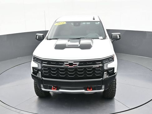 Used 2024 Chevrolet Silverado 1500 ZR2 w/ Technology Package AWD/4WD image 65