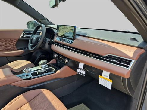 New 2025 Mitsubishi Outlander SEL image 25
