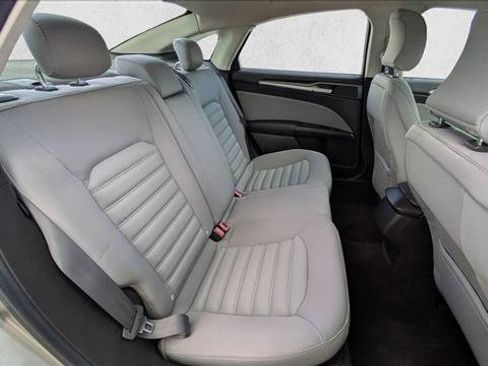 Used 2015 Ford Fusion S image 20