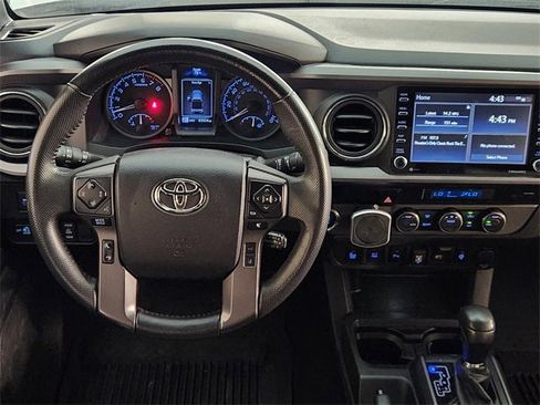 Used 2022 Toyota Tacoma TRD Sport image 26