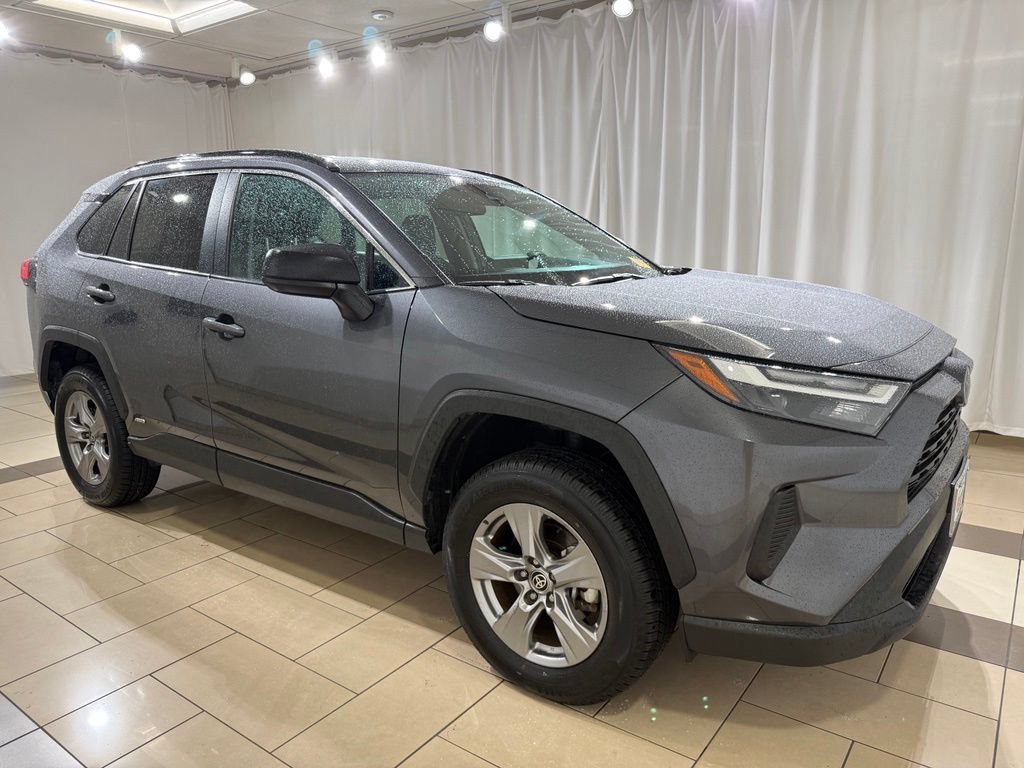 Certified 2025 Toyota RAV4 LE AWD/4WD image 8