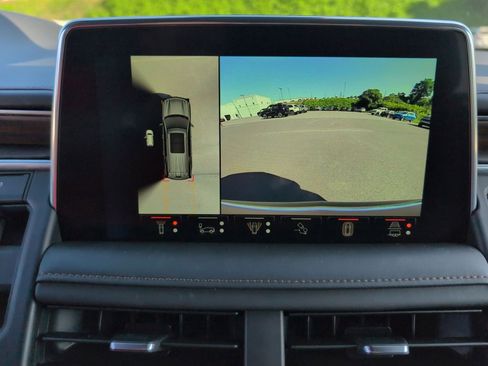 Used 2024 Chevrolet Tahoe High Country w/ Advanced Technology Package image 14