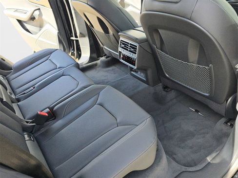 New 2026 Audi Q8 Premium Plus image 11