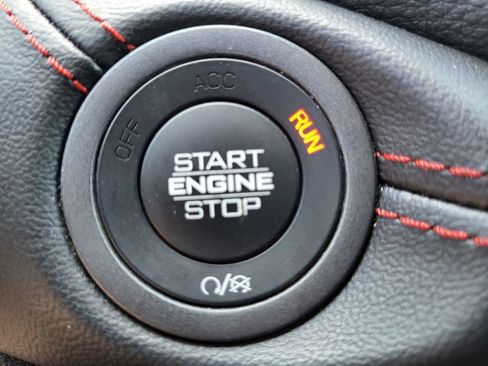 Used 2025 Dodge Durango GT AWD/4WD image 22