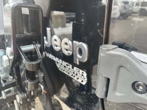 Used 2019 Jeep Wrangler Unlimited Sport S image 10