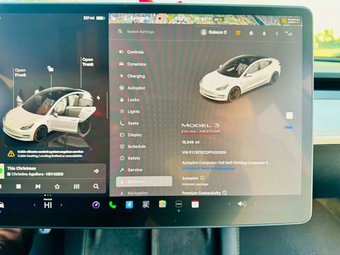 Used 2023 Tesla Model 3 Performance image 39