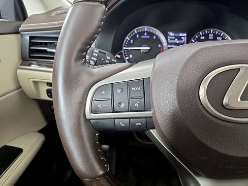 Used 2018 Lexus ES 350 w/ Luxury Package w/Wood Trim image 24