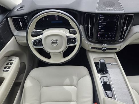 Used 2023 Volvo XC60 B5 Plus w/ Protection Package Premier image 17