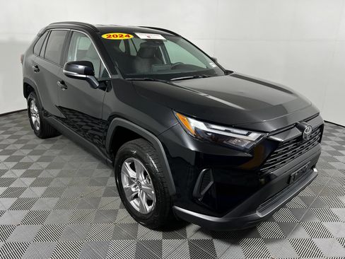 Certified 2024 Toyota RAV4 XLE FWD image 3
