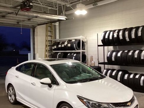 Used 2016 Chevrolet Cruze Premier image 8